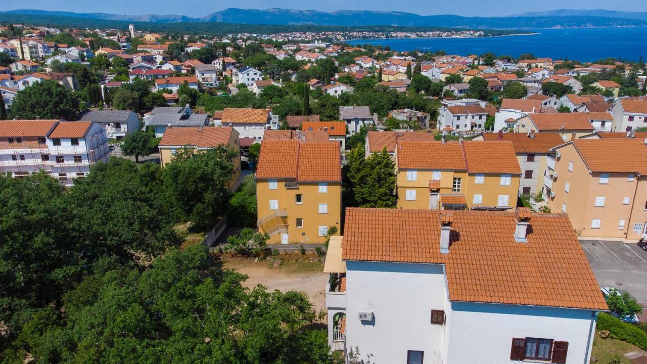 Apartman Mihael Малинска Экстерьер фото