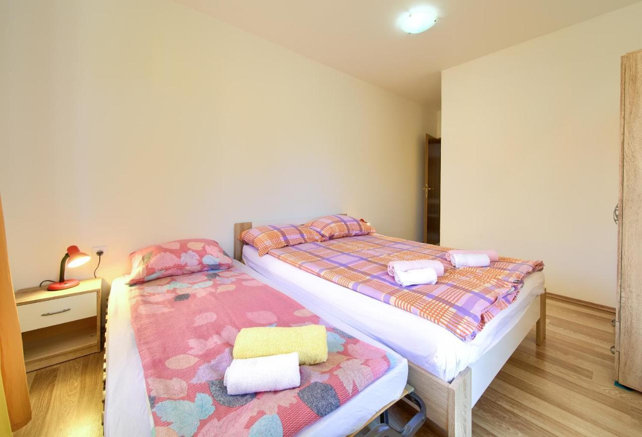 Apartman Mihael Малинска Экстерьер фото
